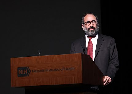 Dr. Theo Heller