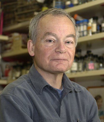 Cashel head shot, in lab